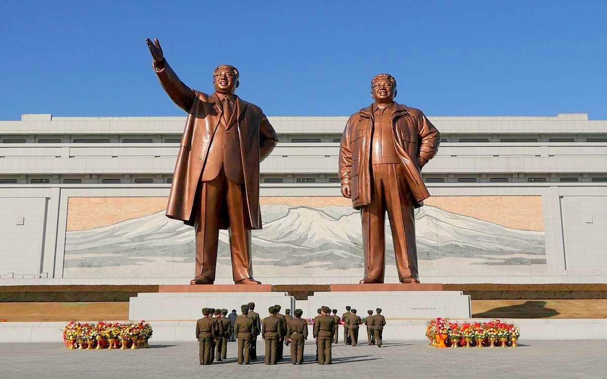 Foto: Nordkorea Pjnjang Gromonument Mansudae